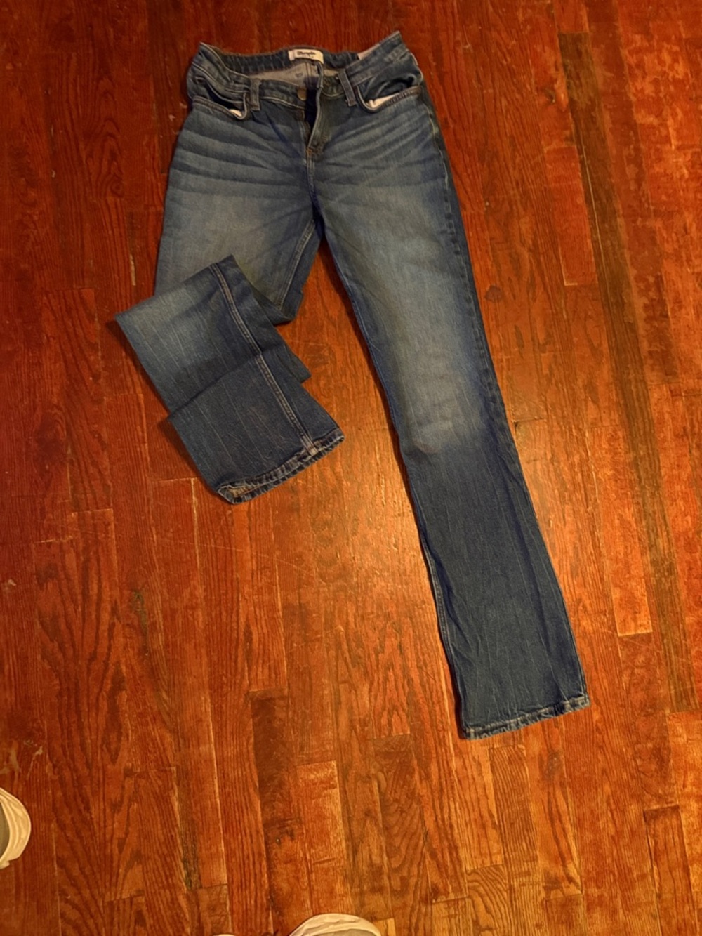Wrangler Women's Boot Cut Jeans in Medium Blue Wash
